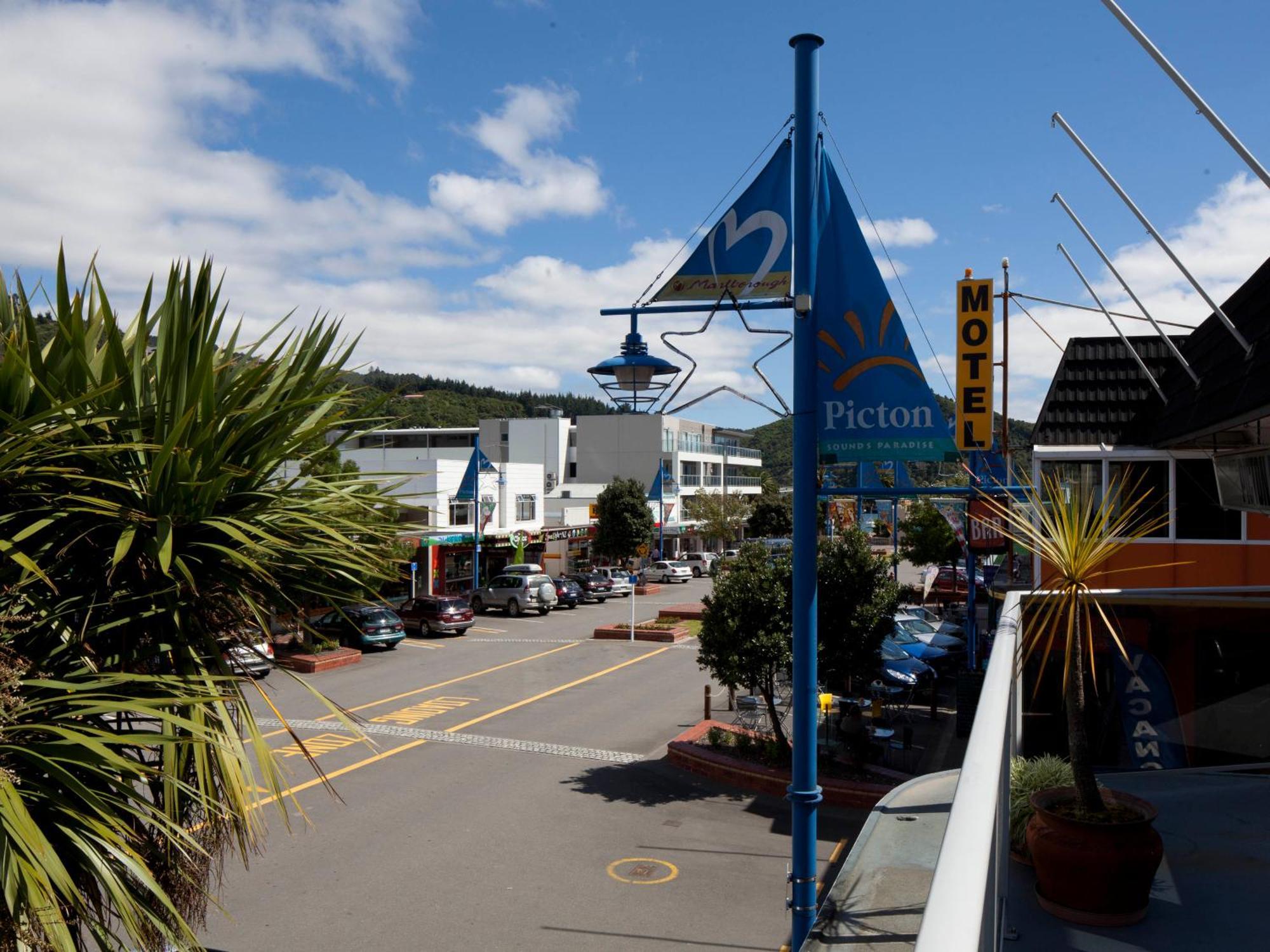 Picton Accommodation Gateway Motel Екстер'єр фото