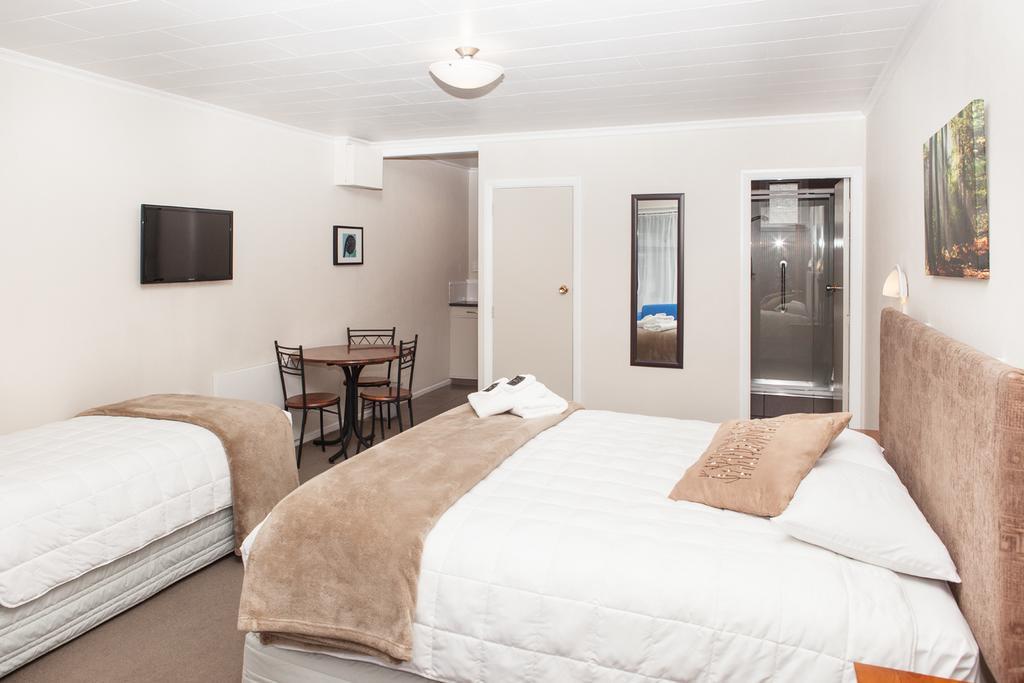 Picton Accommodation Gateway Motel Екстер'єр фото